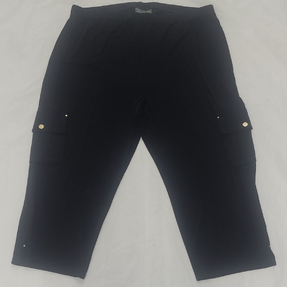 Black Cargo CAPRIS Pants Travelers By Chico's Sz 3 Gold  Rivets Relaxed Fit - Picture 1 of 9
